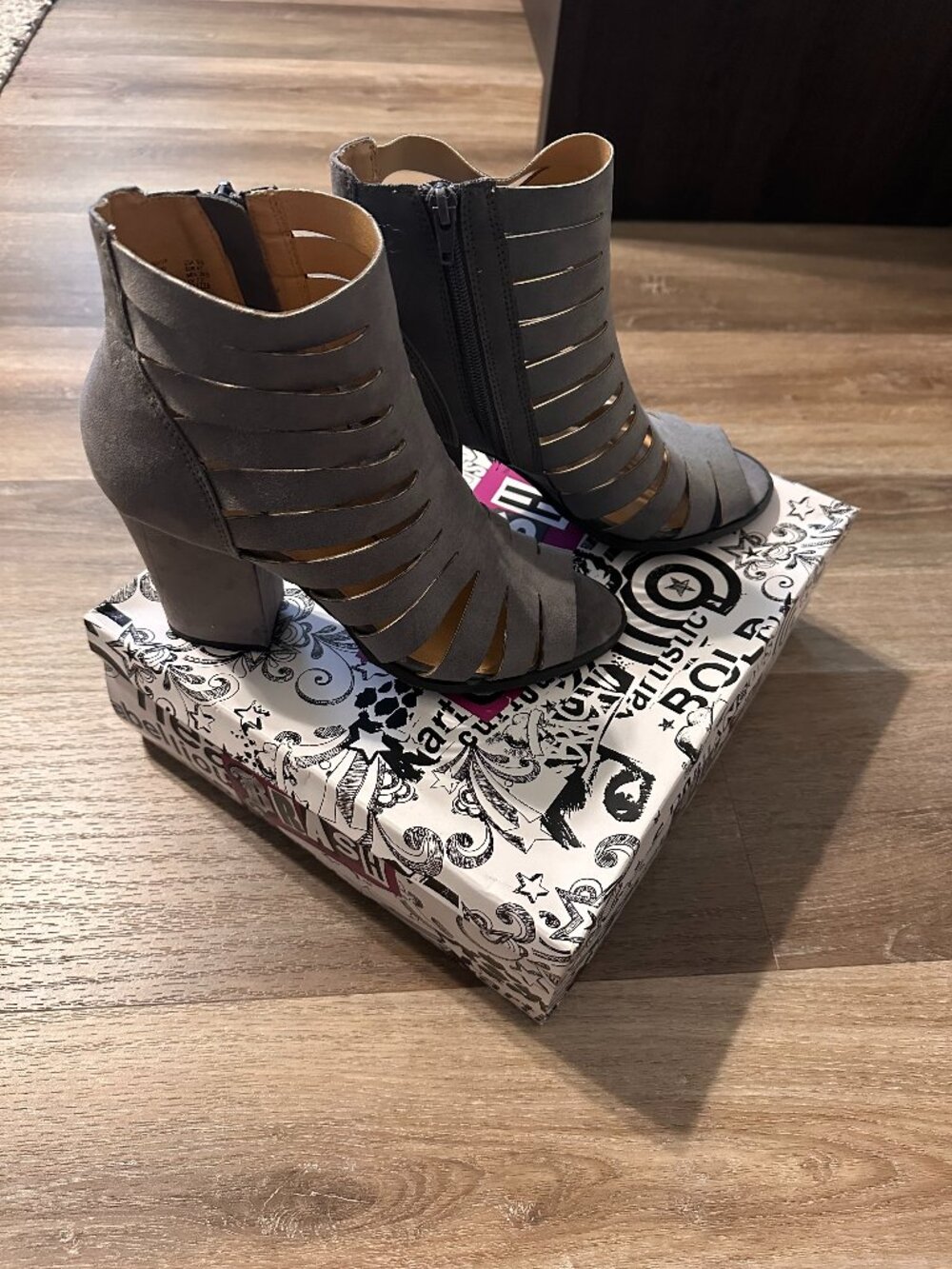 Brash Graphite Block Heel Strappy Sandals | 9.5 | In Box